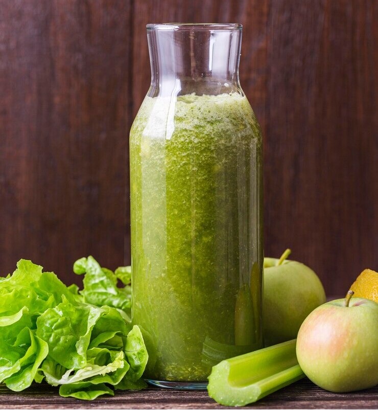 APPLE AND SPINACH